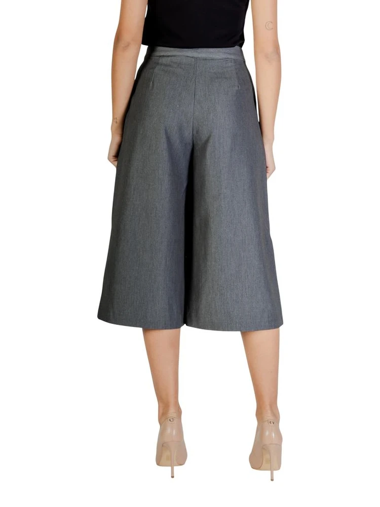 Gray Polyester Cropped Pants alternative