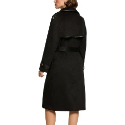 طلاء بوليستر أسود