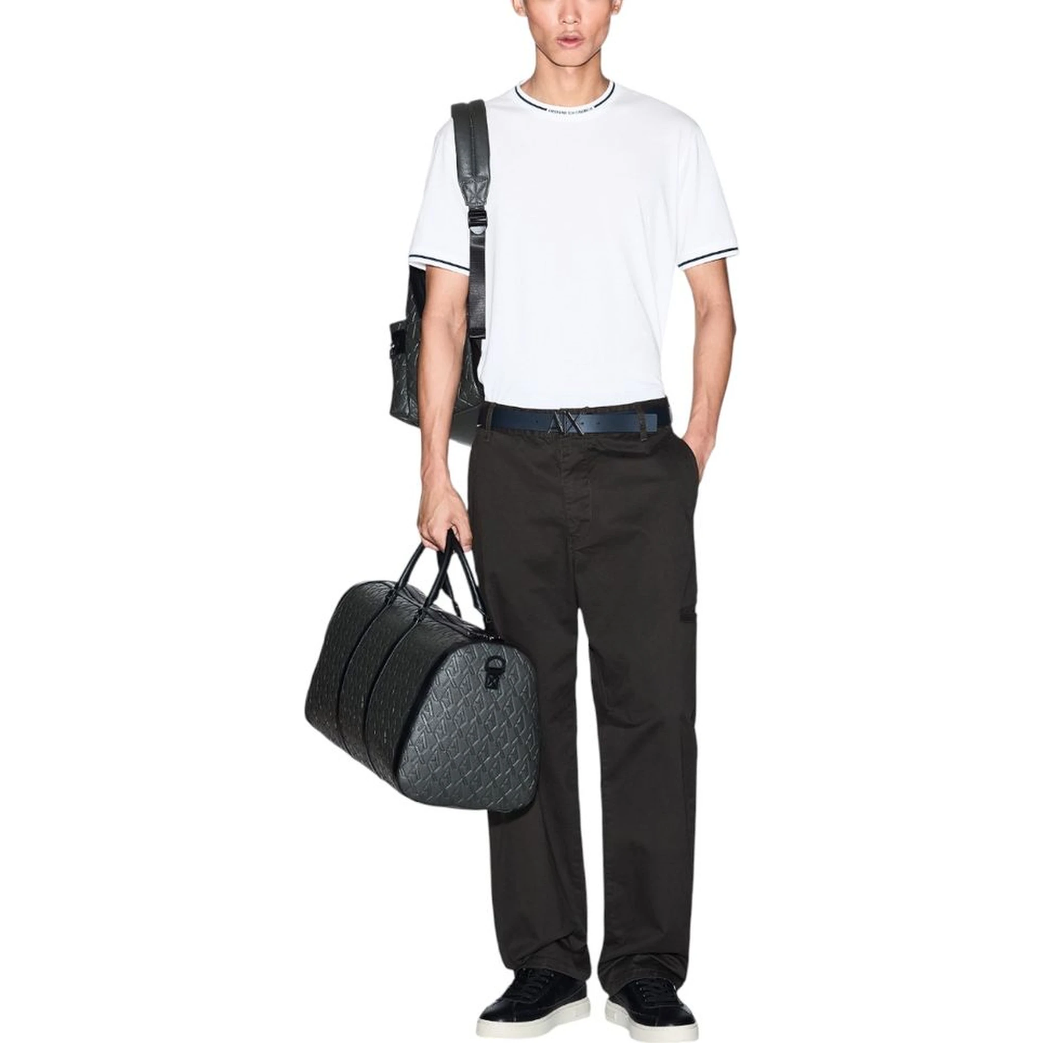 تي شيرت قطني أبيض