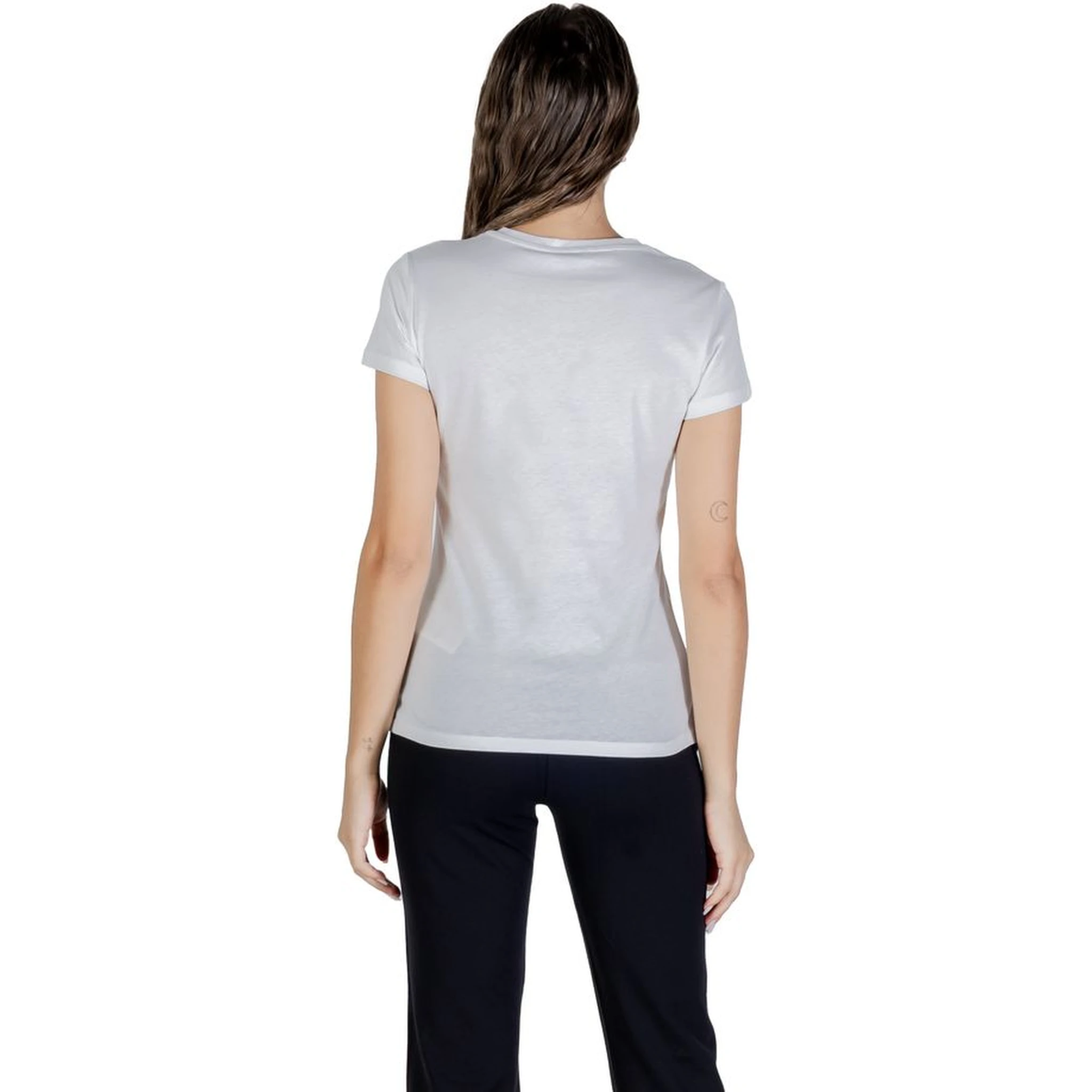 تي شيرت قطني أبيض