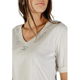 تي شيرت قطني أبيض