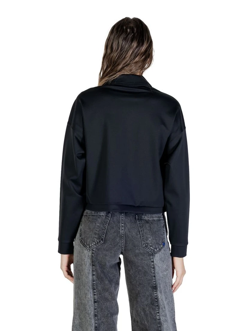 سويت شيرت أسود من البولياميد