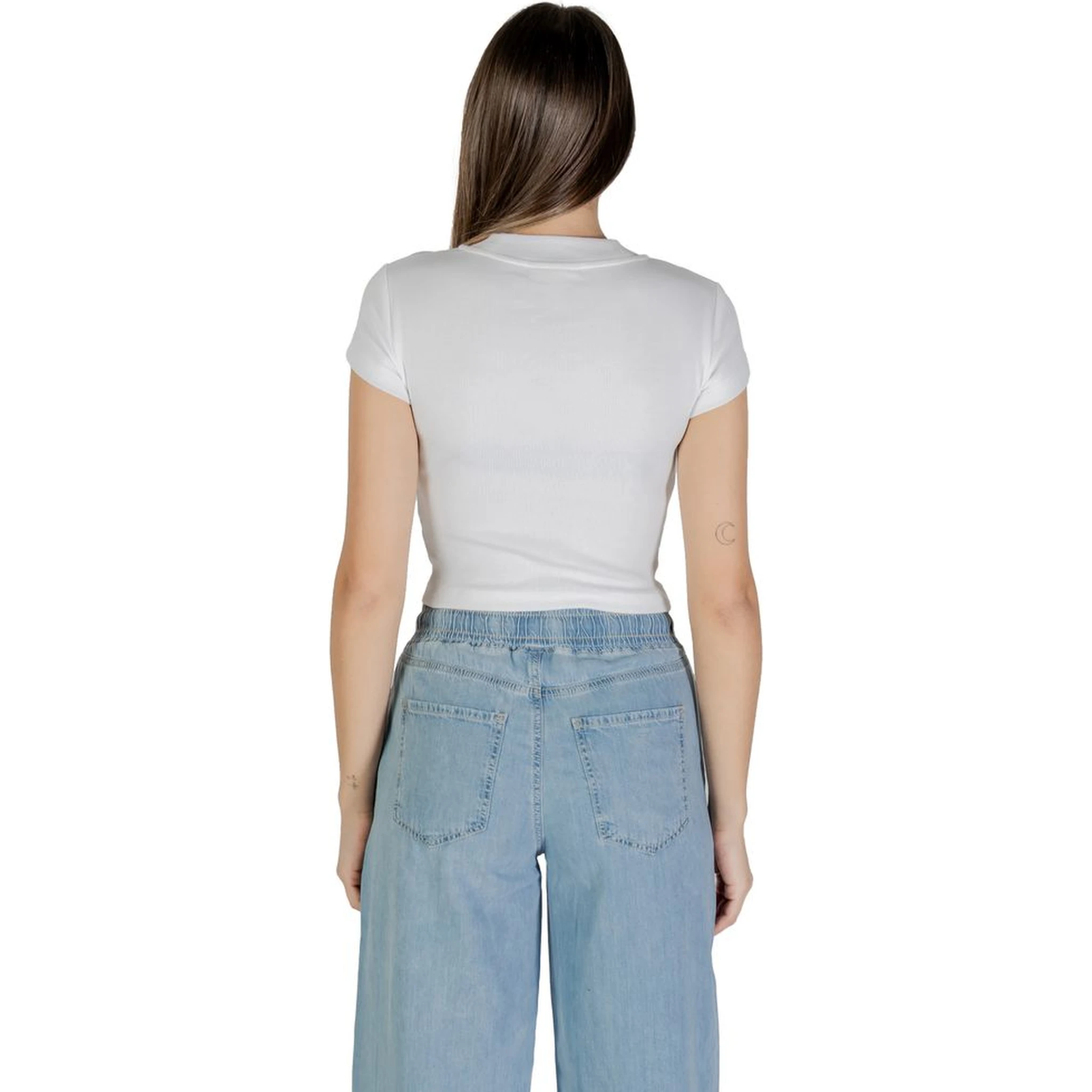 تي شيرت قطني أبيض