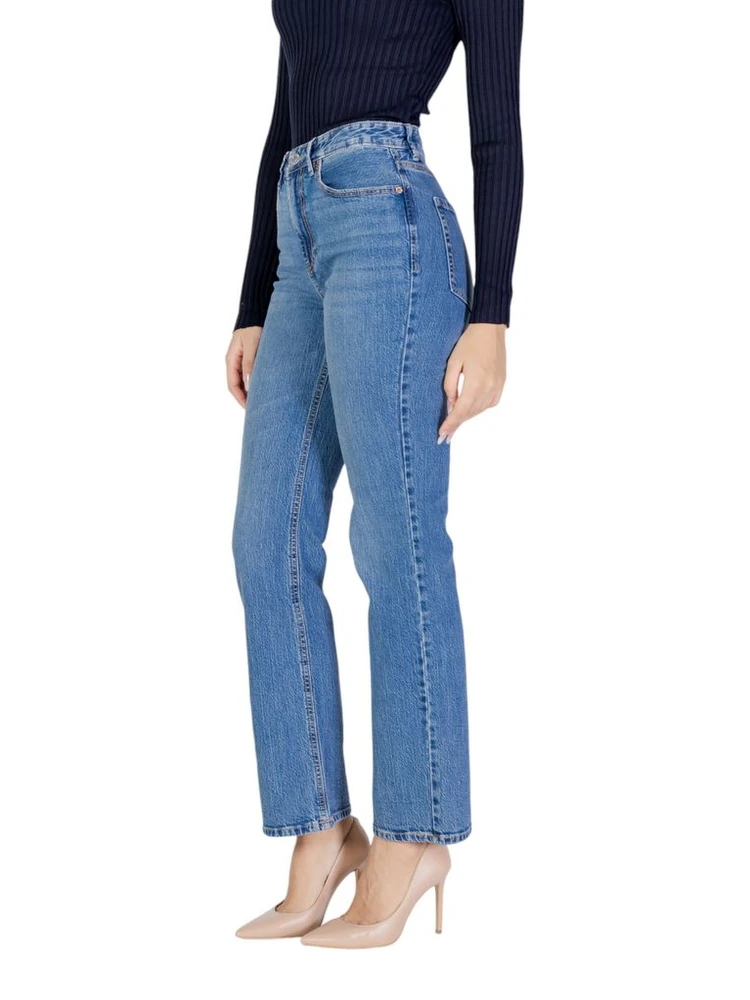 Light Blue Cotton Mom Jeans alternative