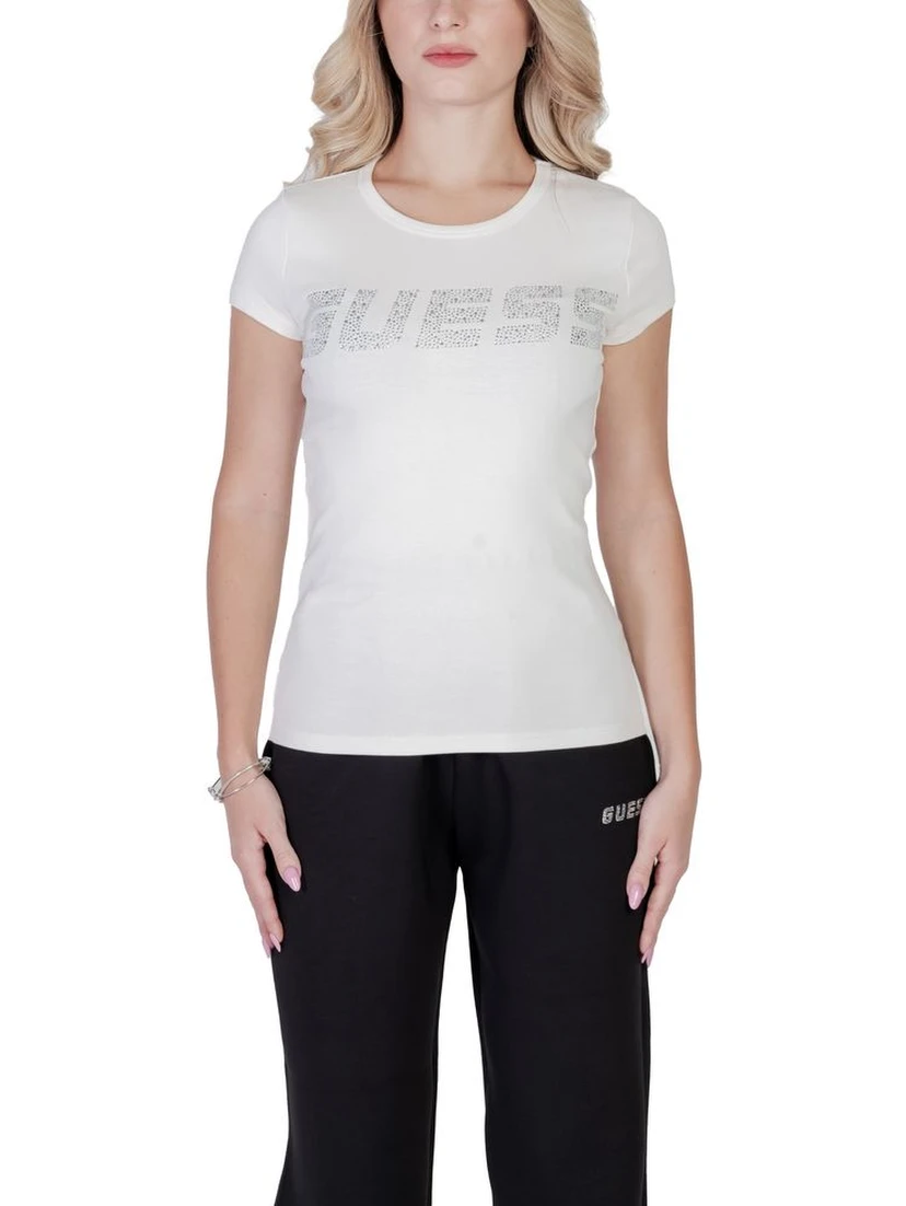 تيشيرت قطني كريمي اللون