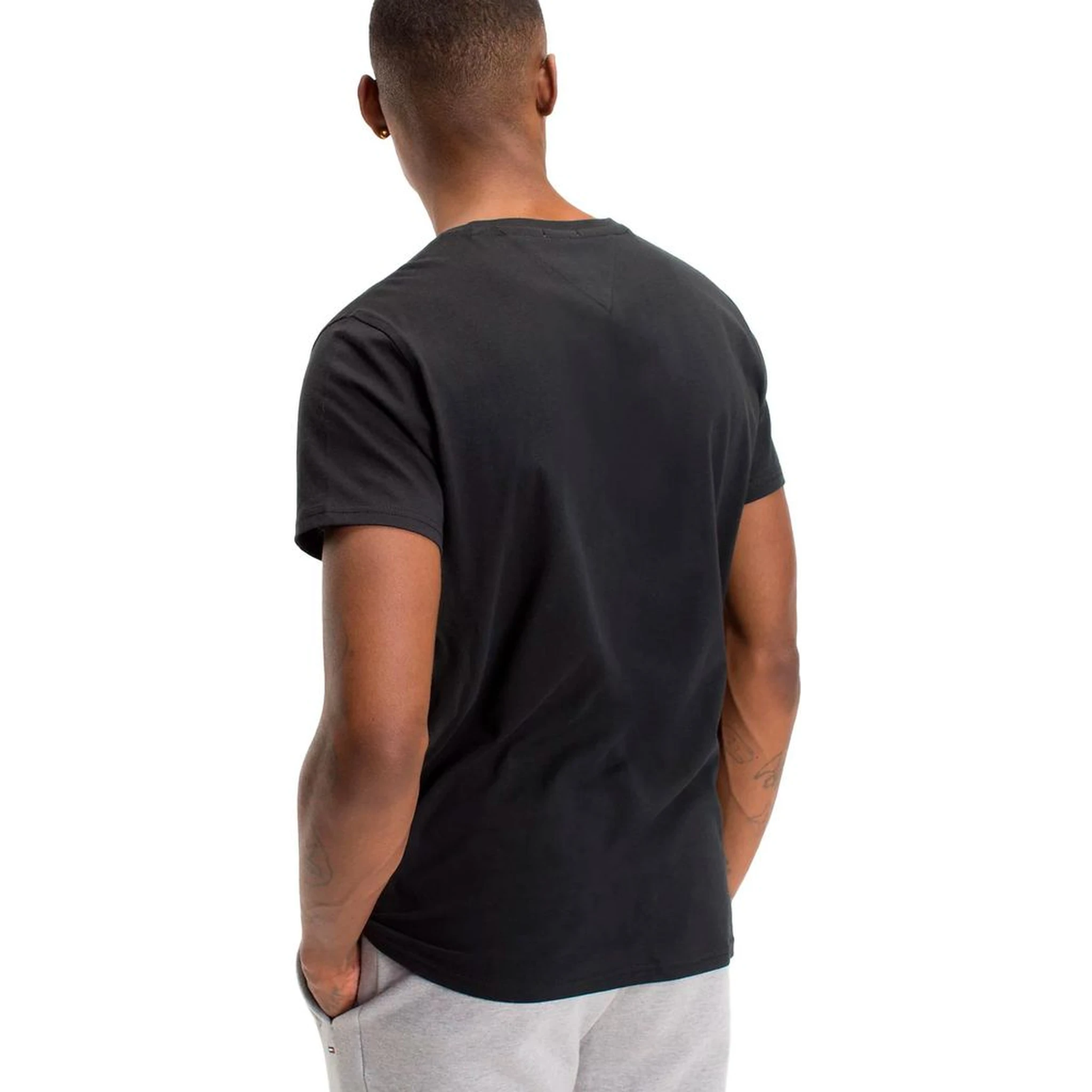 تيشيرت قطني أسود