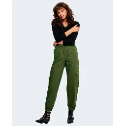 تيشيرت أسود من القطن بأكمام طويلة