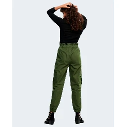 تيشيرت أسود من القطن بأكمام طويلة