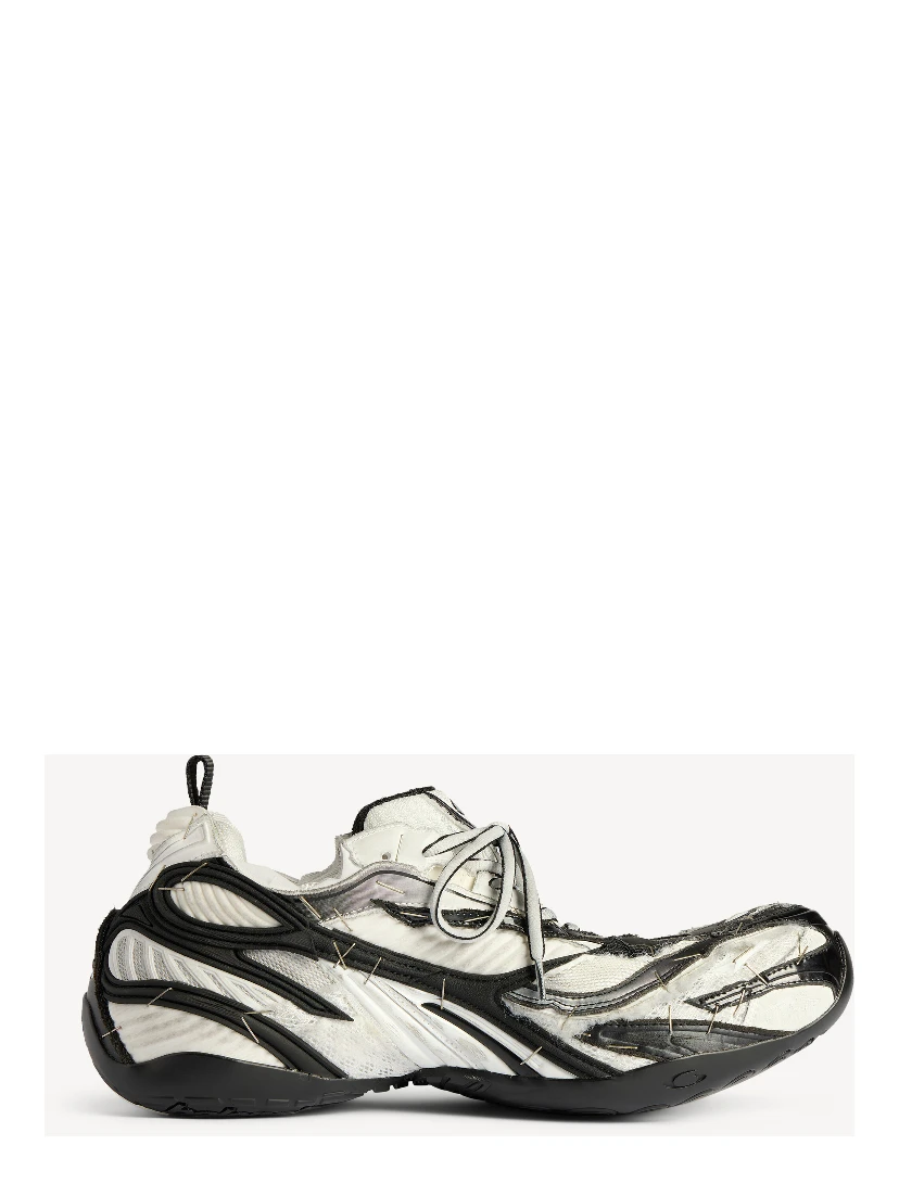 "Soleless" sneakers