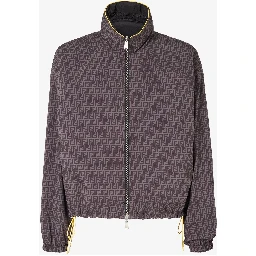 Reversible wind breaker jacket