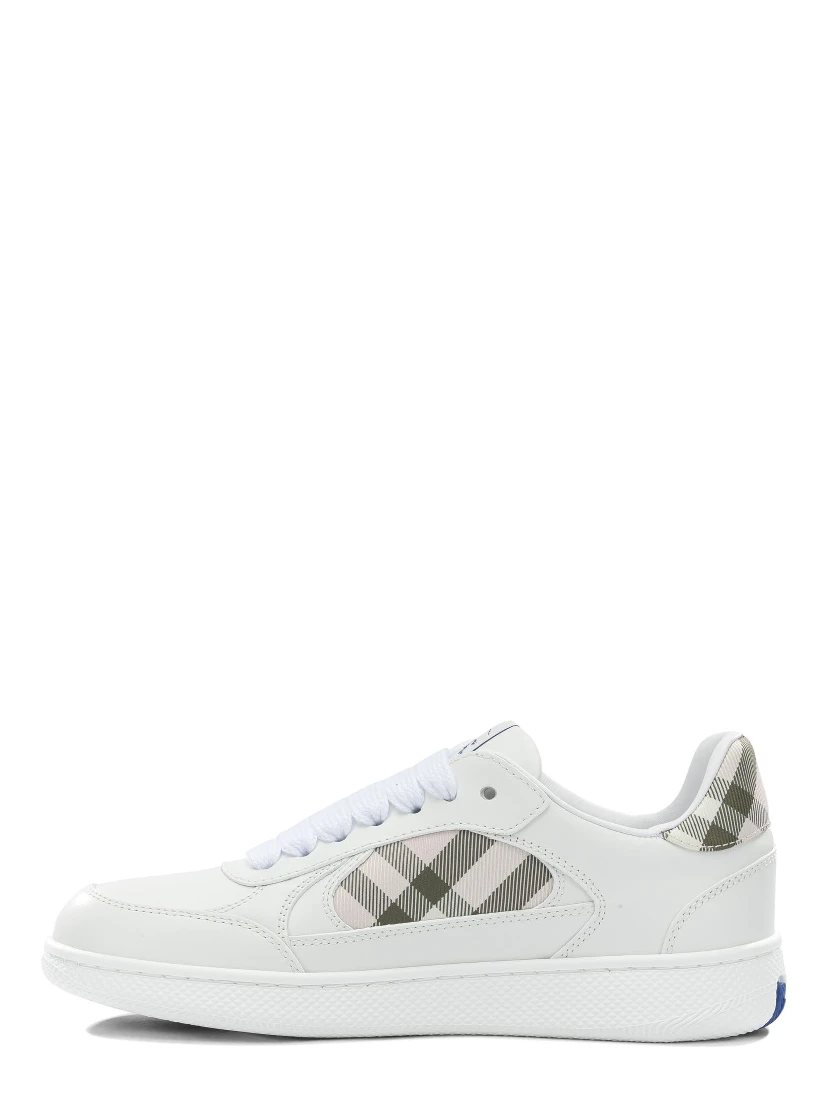 Check details sneakers