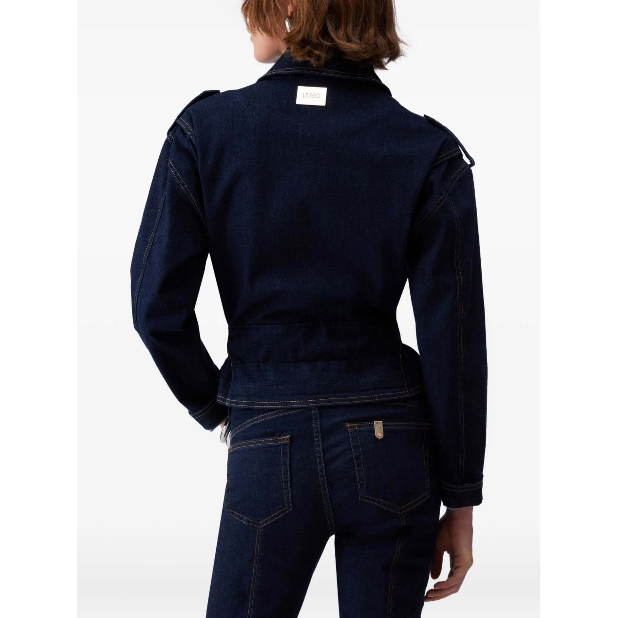 جاكيتات ليو جو