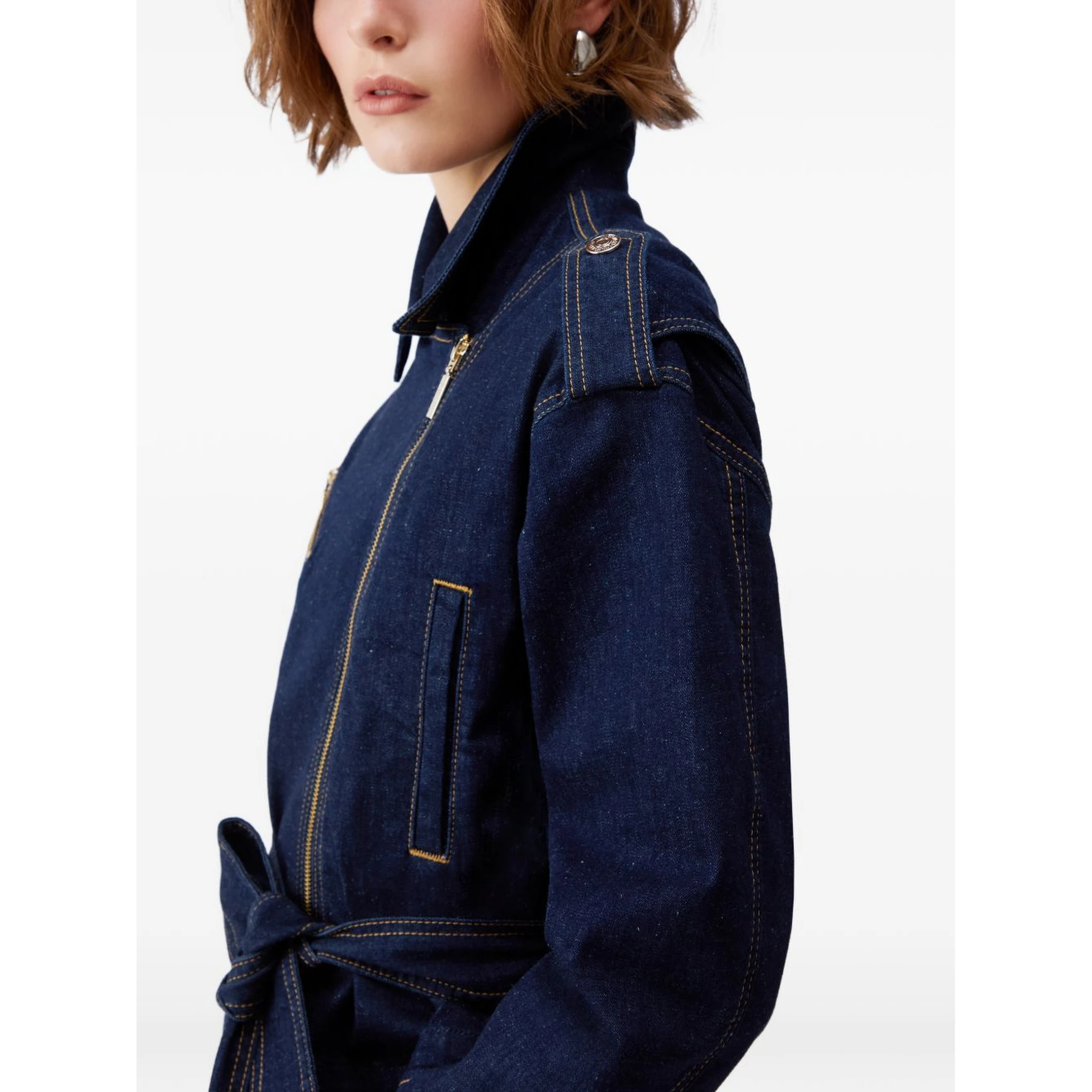 جاكيتات ليو جو