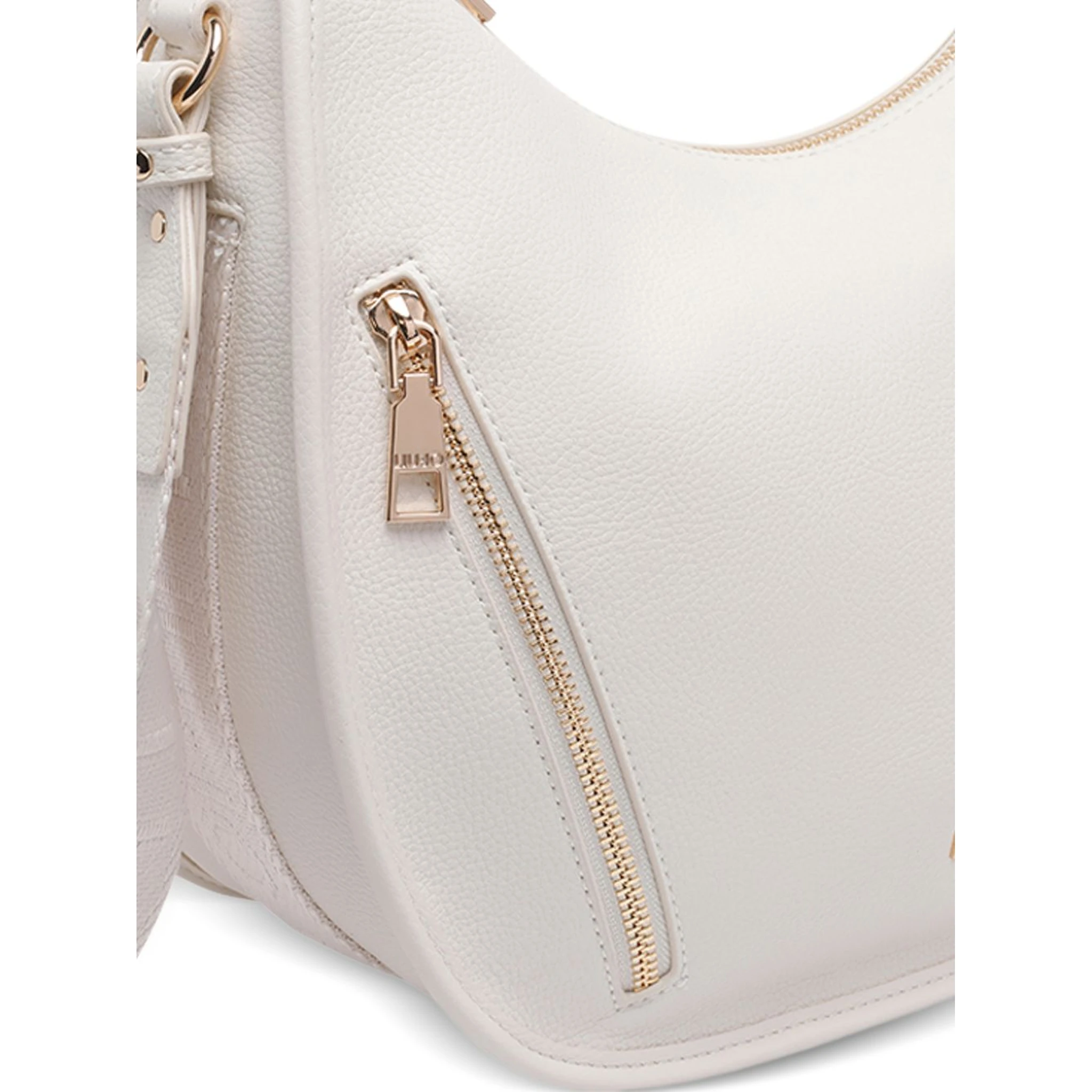 حقائب ليو جو.. بيج