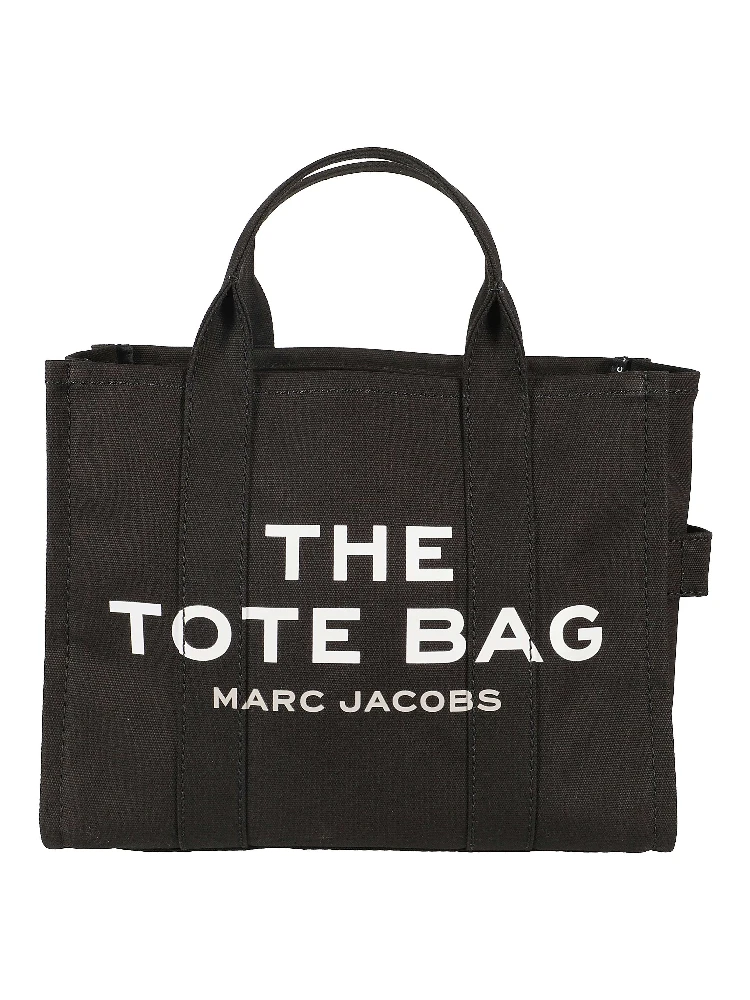 حقيبة متوسطة الحجم