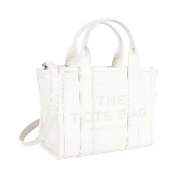 الحقيبة الصغيرة