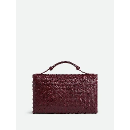 حقائب بوتيغا فينيتا.. حمراء