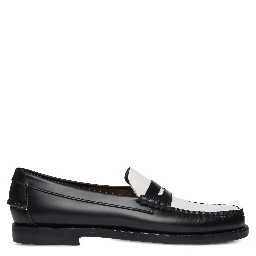 حذاء سيباغو مسطح أسود