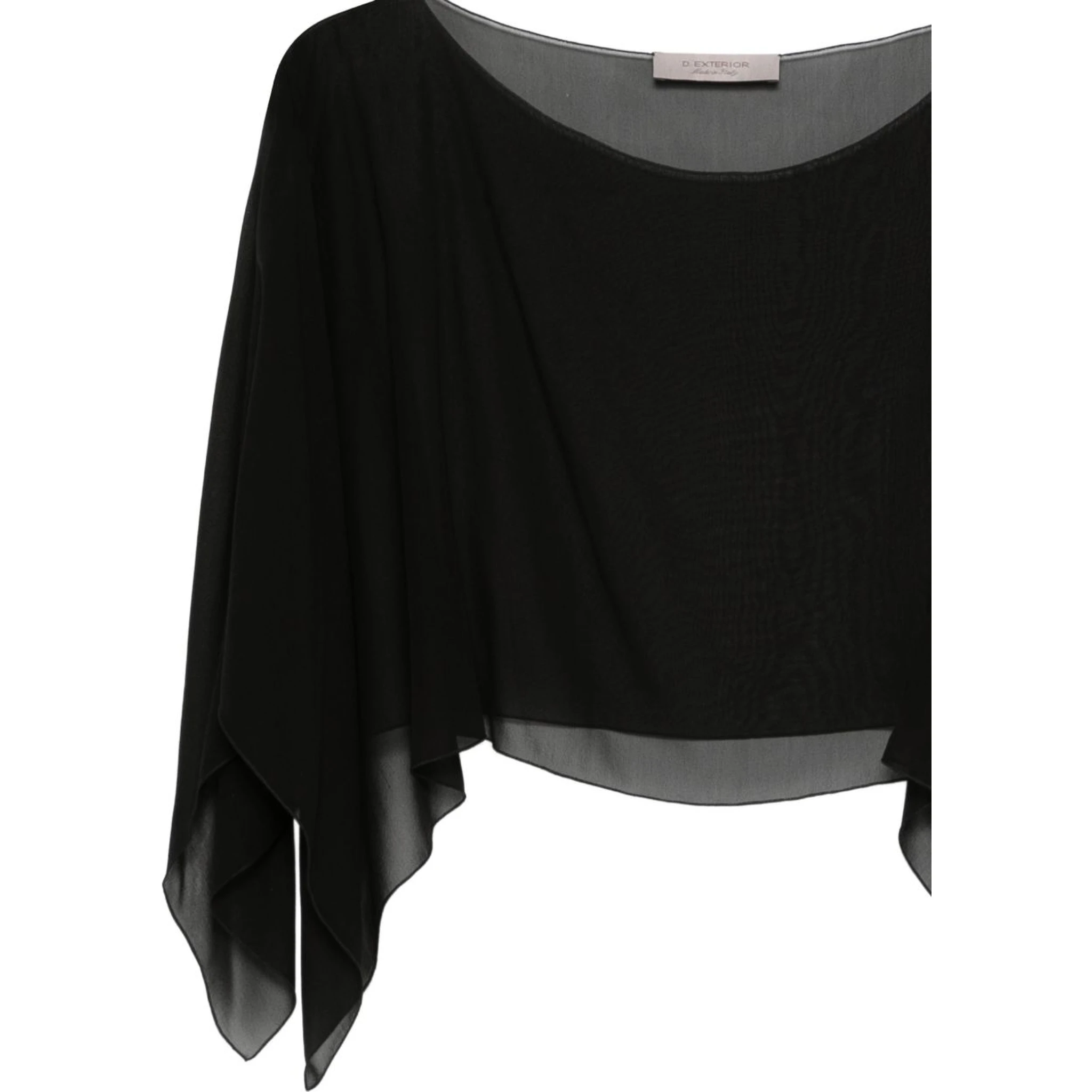 تيشيرتات وبولو سوداء من D EXTERIOR