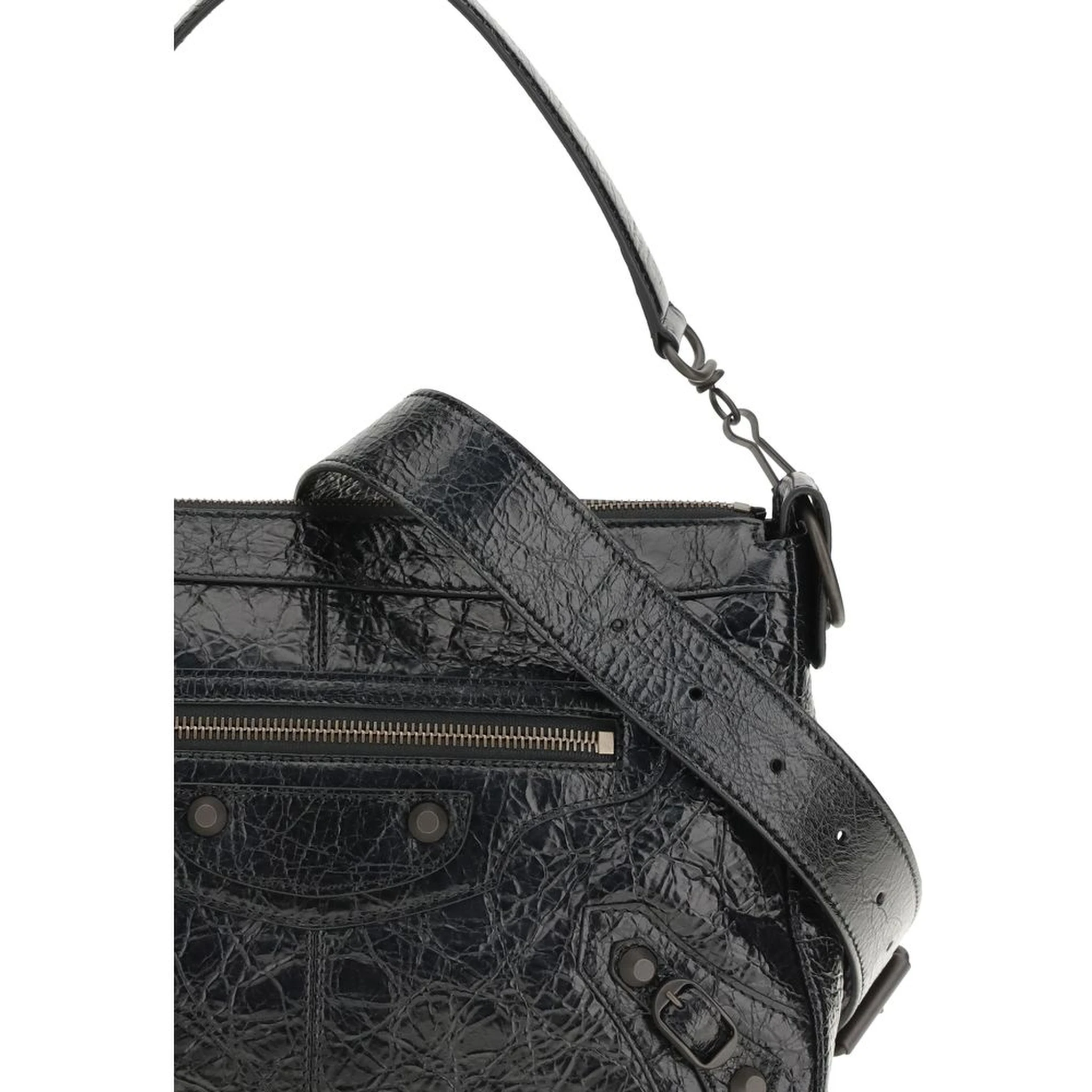 حقيبة كتف من جلد الخروف الأسود (Ovis Aries Aries)