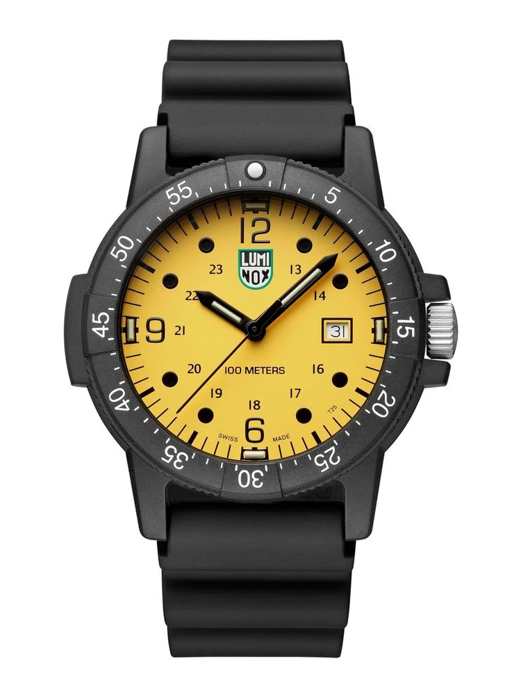 Black Resin Sport Watch