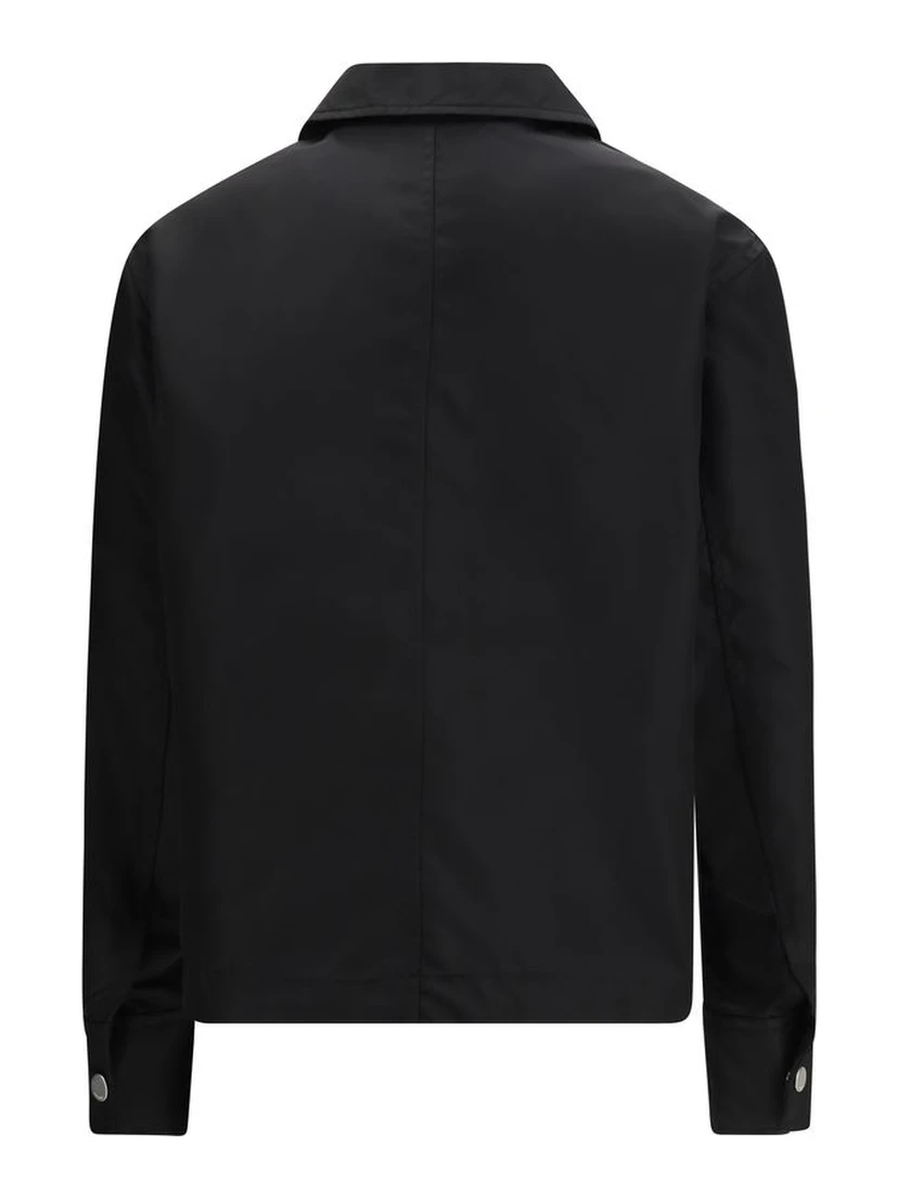 سترة خارجية سوداء من البولياميد