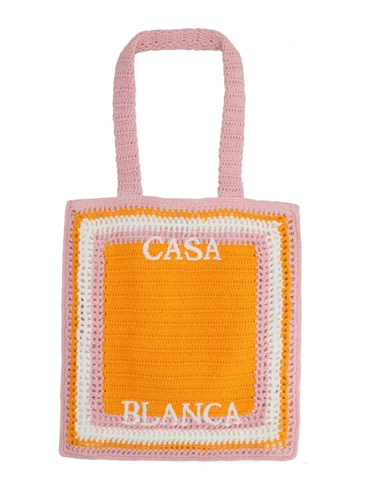 حقيبة تسوق مزينة بشعار alternative