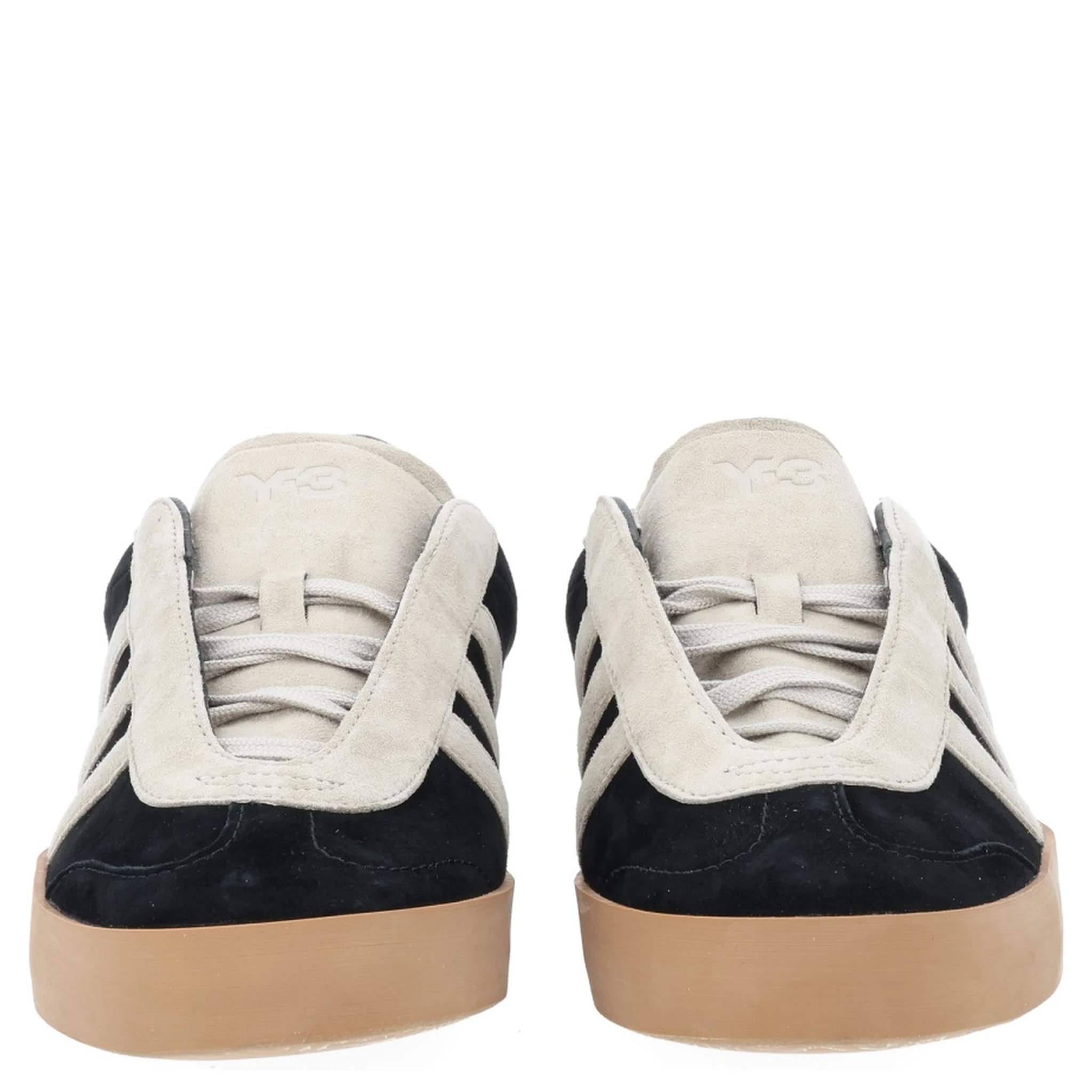 حذاء رياضي "غزال"