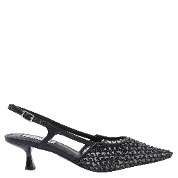 ستيف مادن بكعب أسود