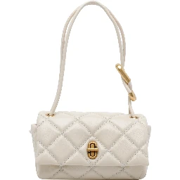 حقائب مارك جاكوبس.. بيضاء