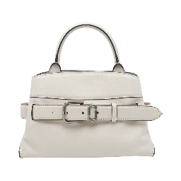 حقائب مارك جاكوبس.. بيضاء