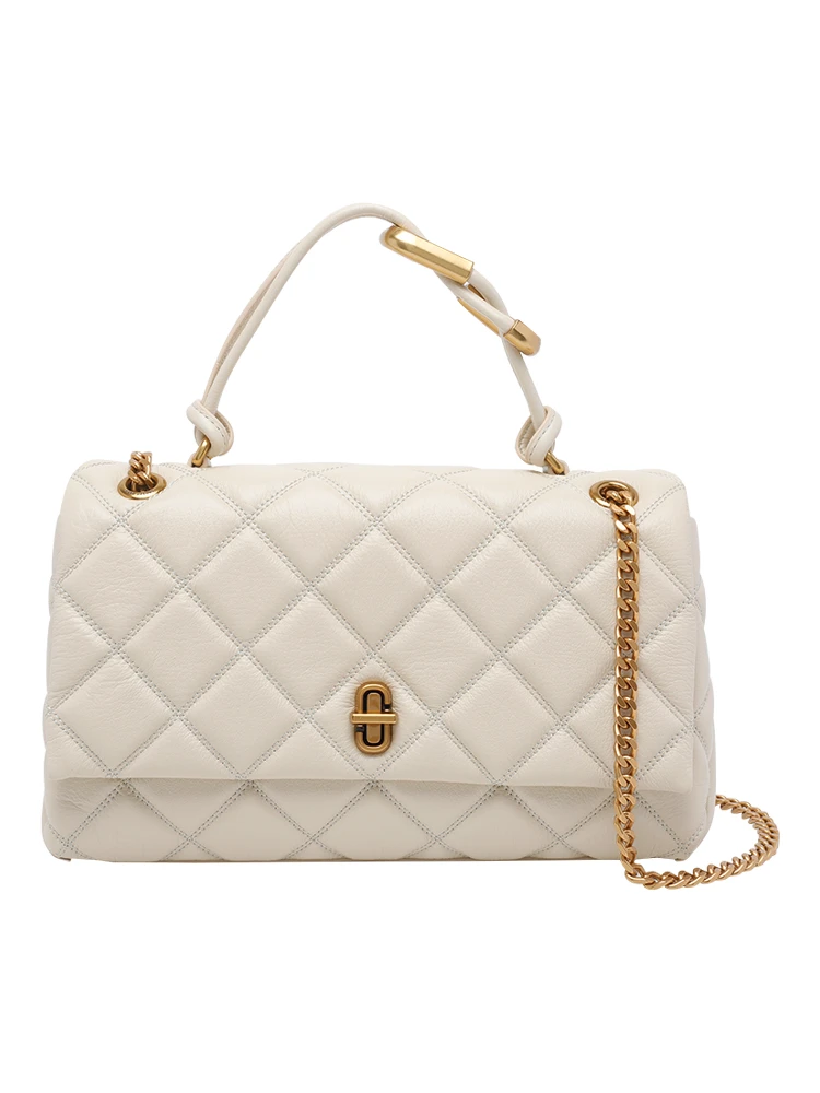 حقائب مارك جاكوبس.. بيضاء