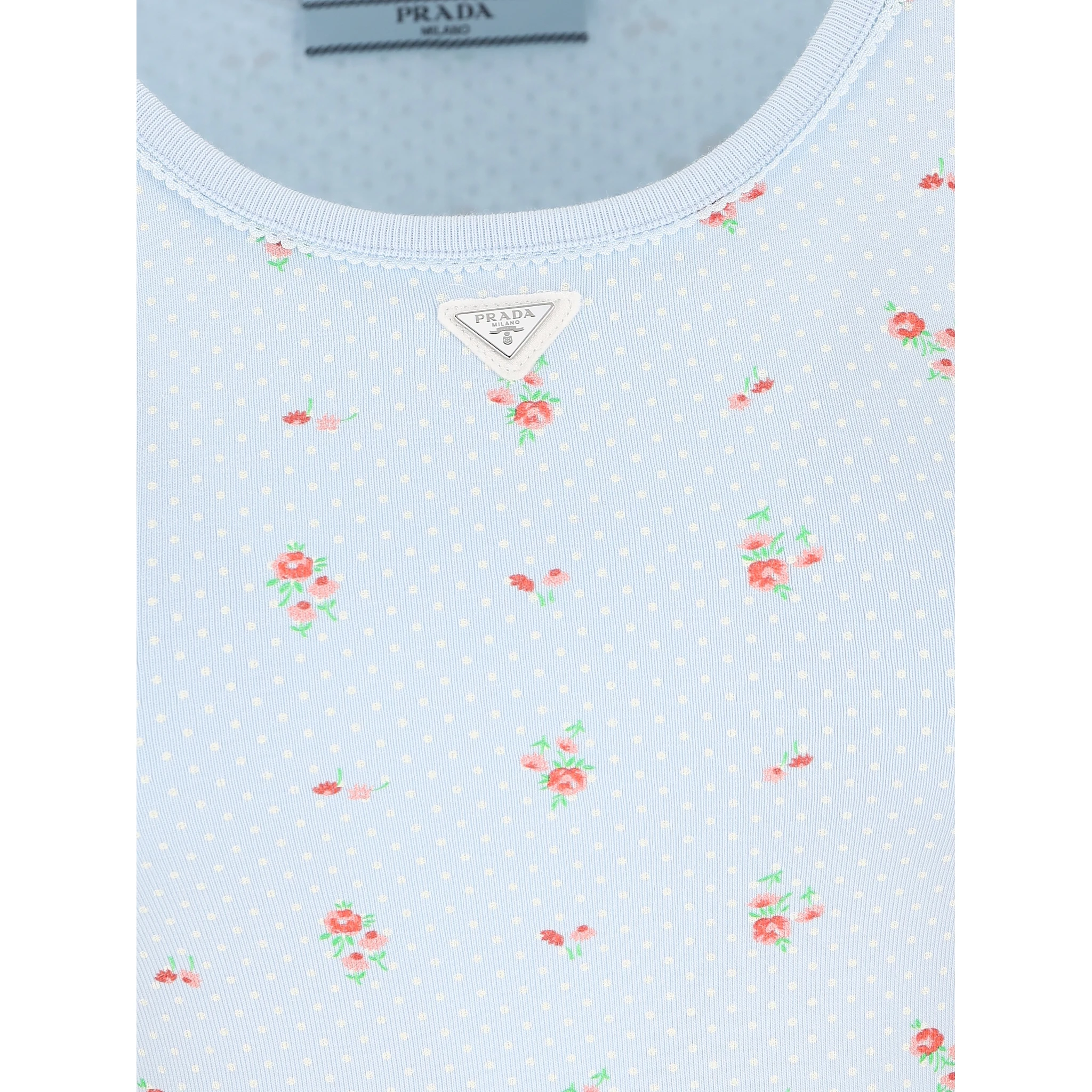 بلوزة برادا