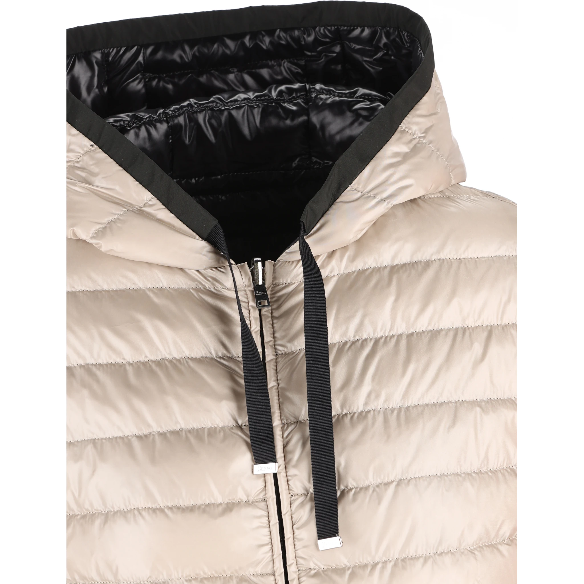 معاطف هيرنو