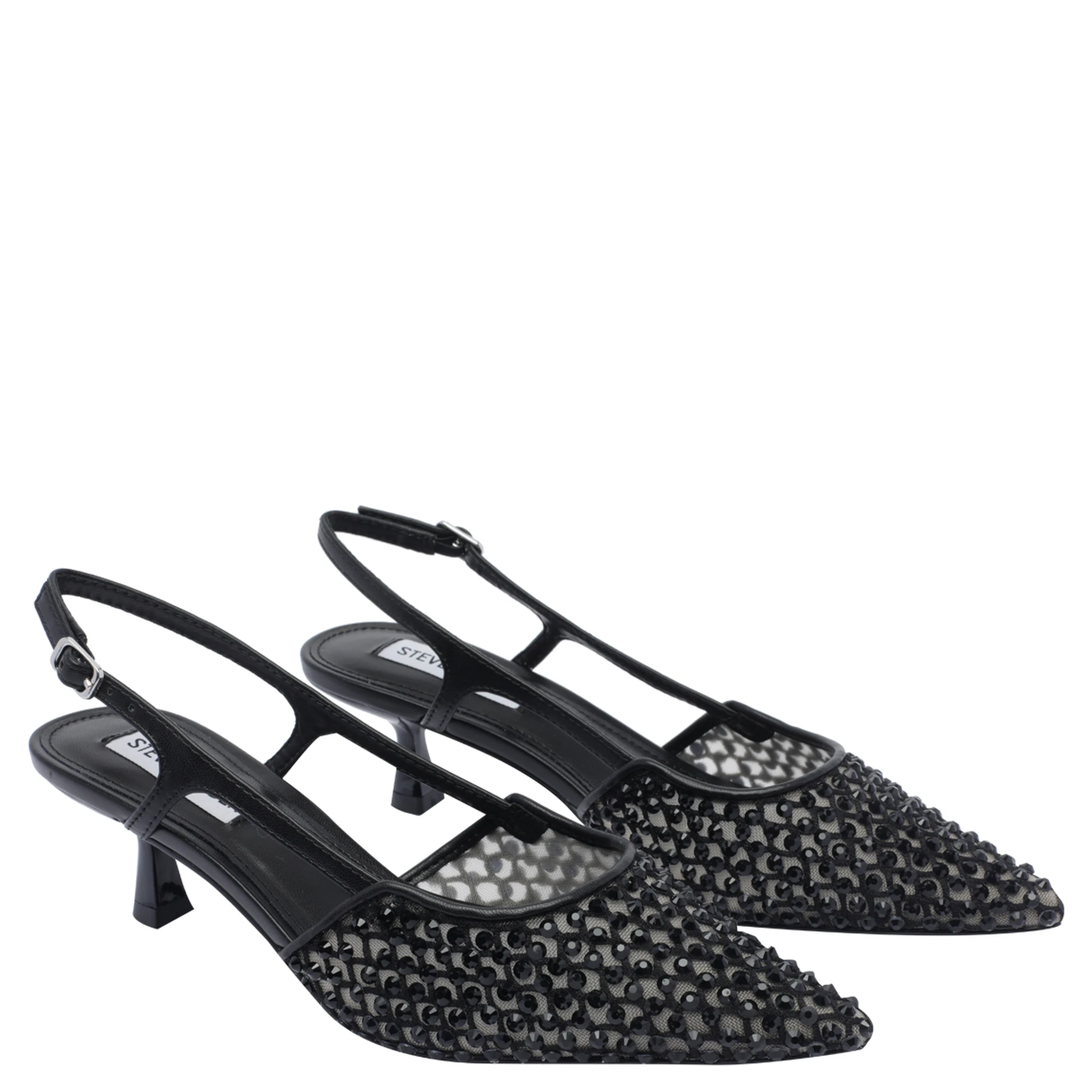 ستيف مادن بكعب أسود