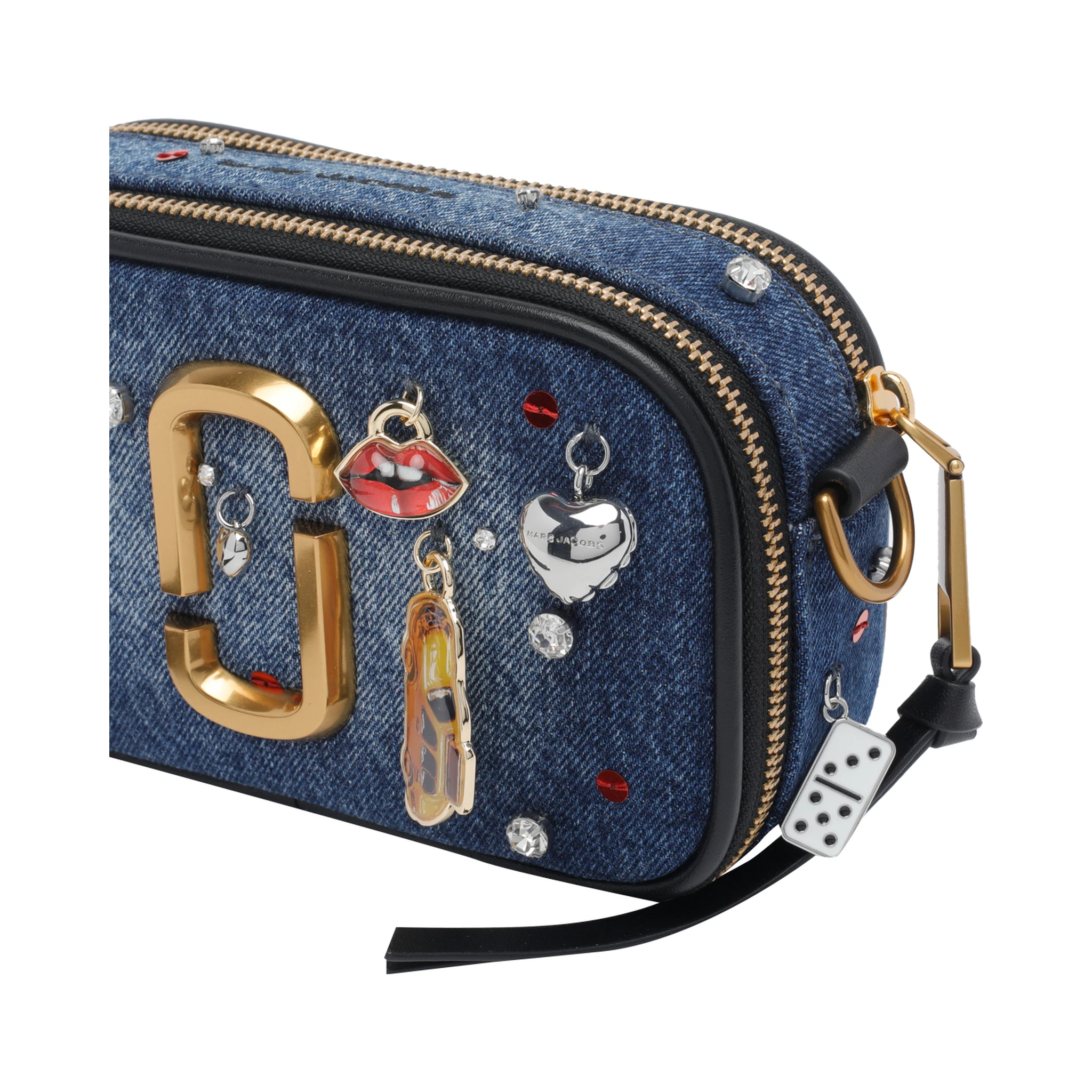 حقائب مارك جاكوبس.. زرقاء