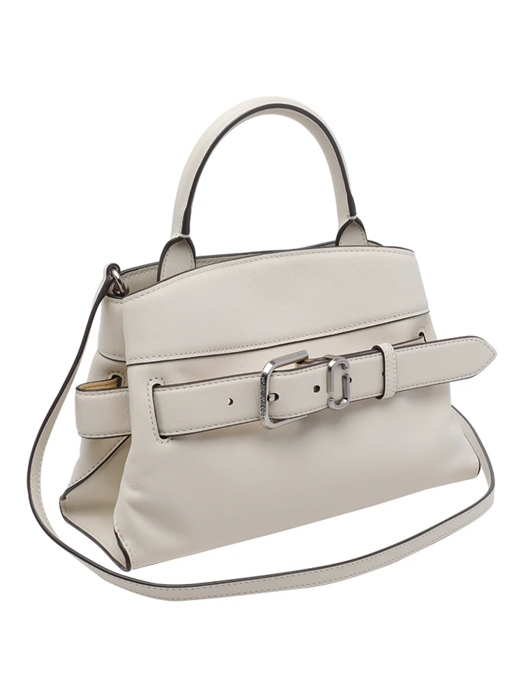 حقائب مارك جاكوبس.. بيضاء alternative