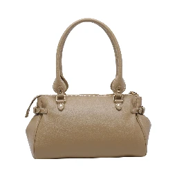 حقائب ليو جو.. خضراء