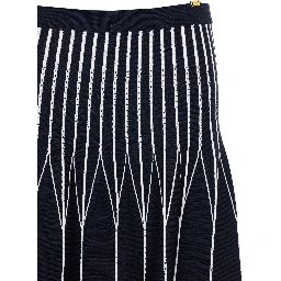 إليزابيتا فرانكي التنانير السوداء