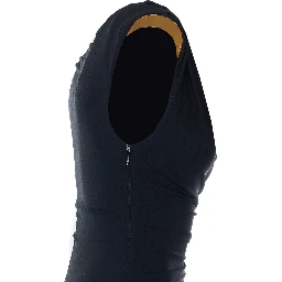 فساتين إليزابيتا فرانكي باللون الأسود