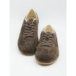 Driving sneakers