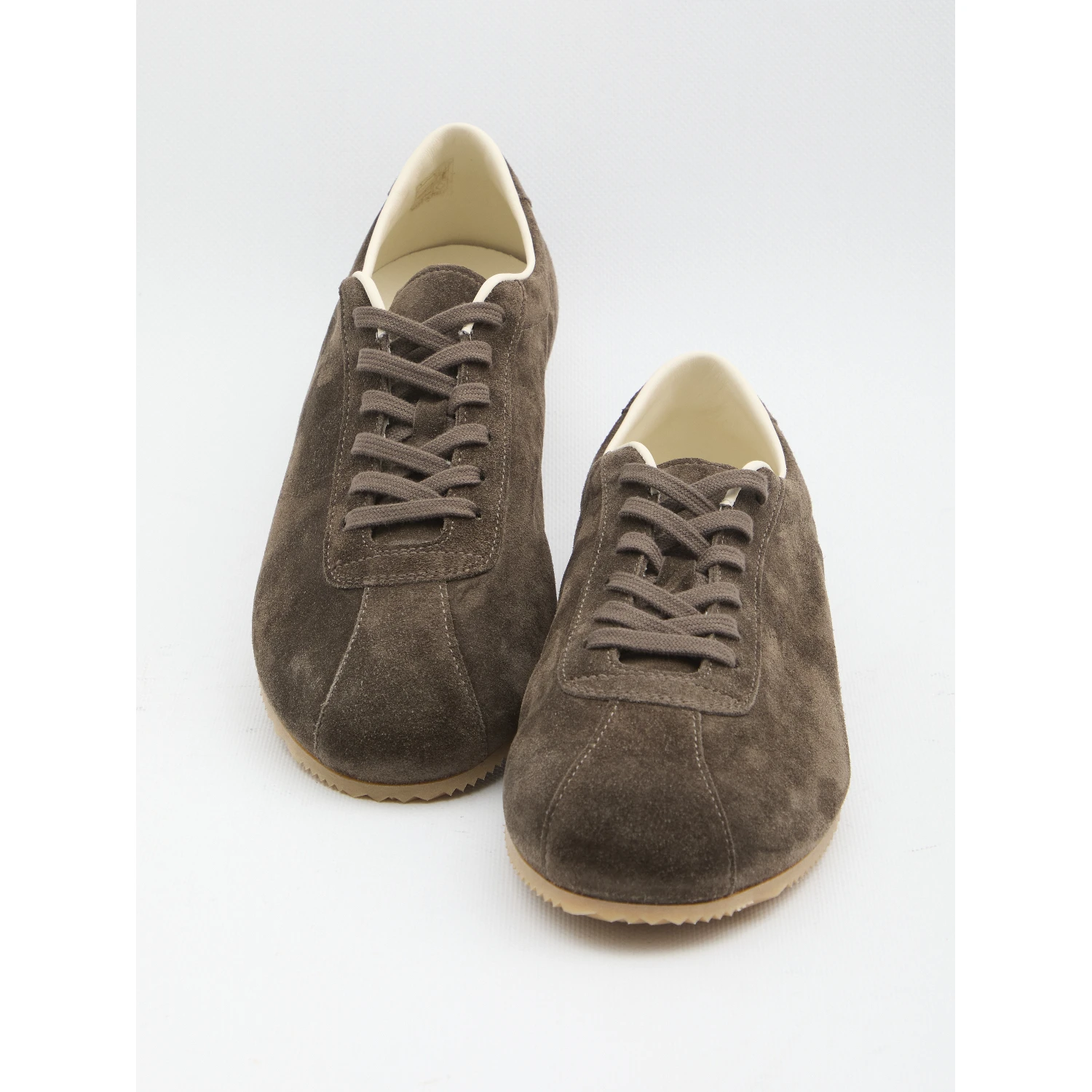 Driving sneakers