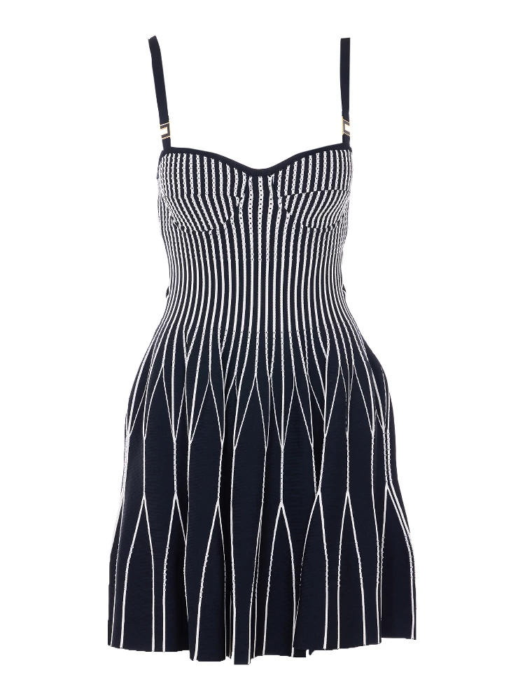 فساتين إليزابيتا فرانكي باللون الأسود