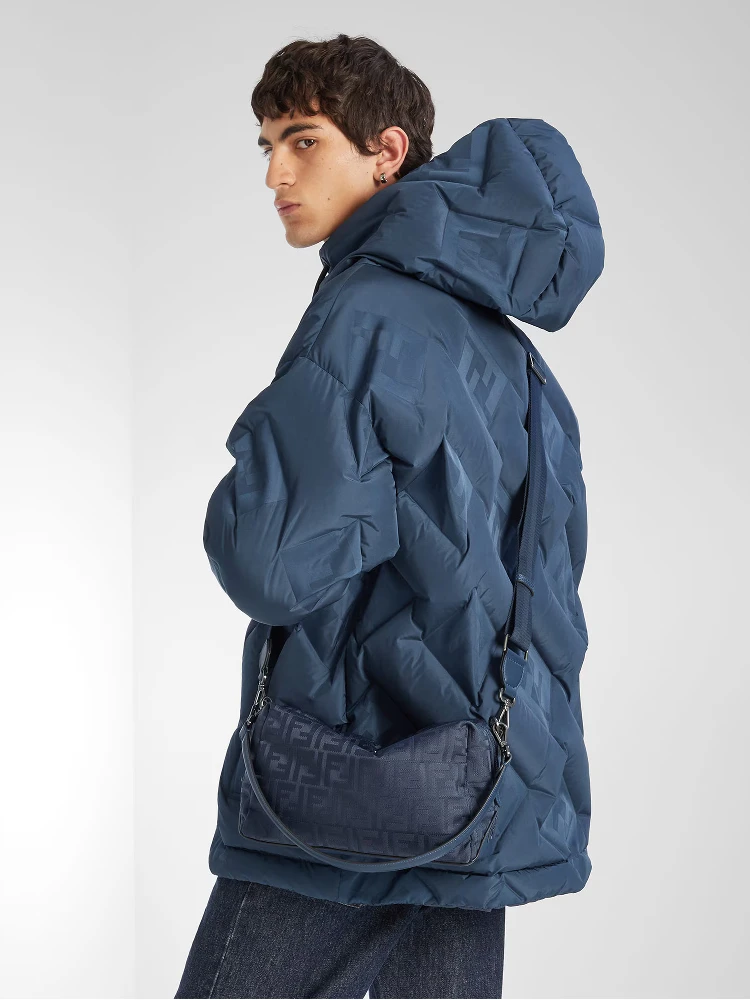 حقائب فندي.. أزرق alternative