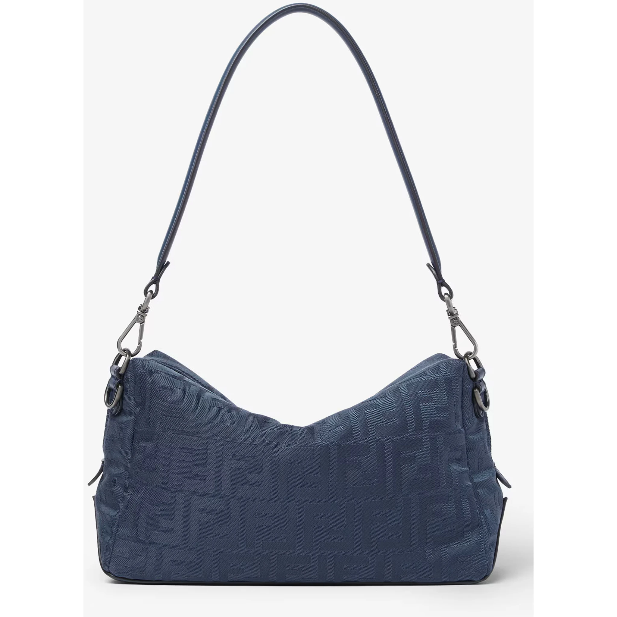 حقائب فندي.. أزرق