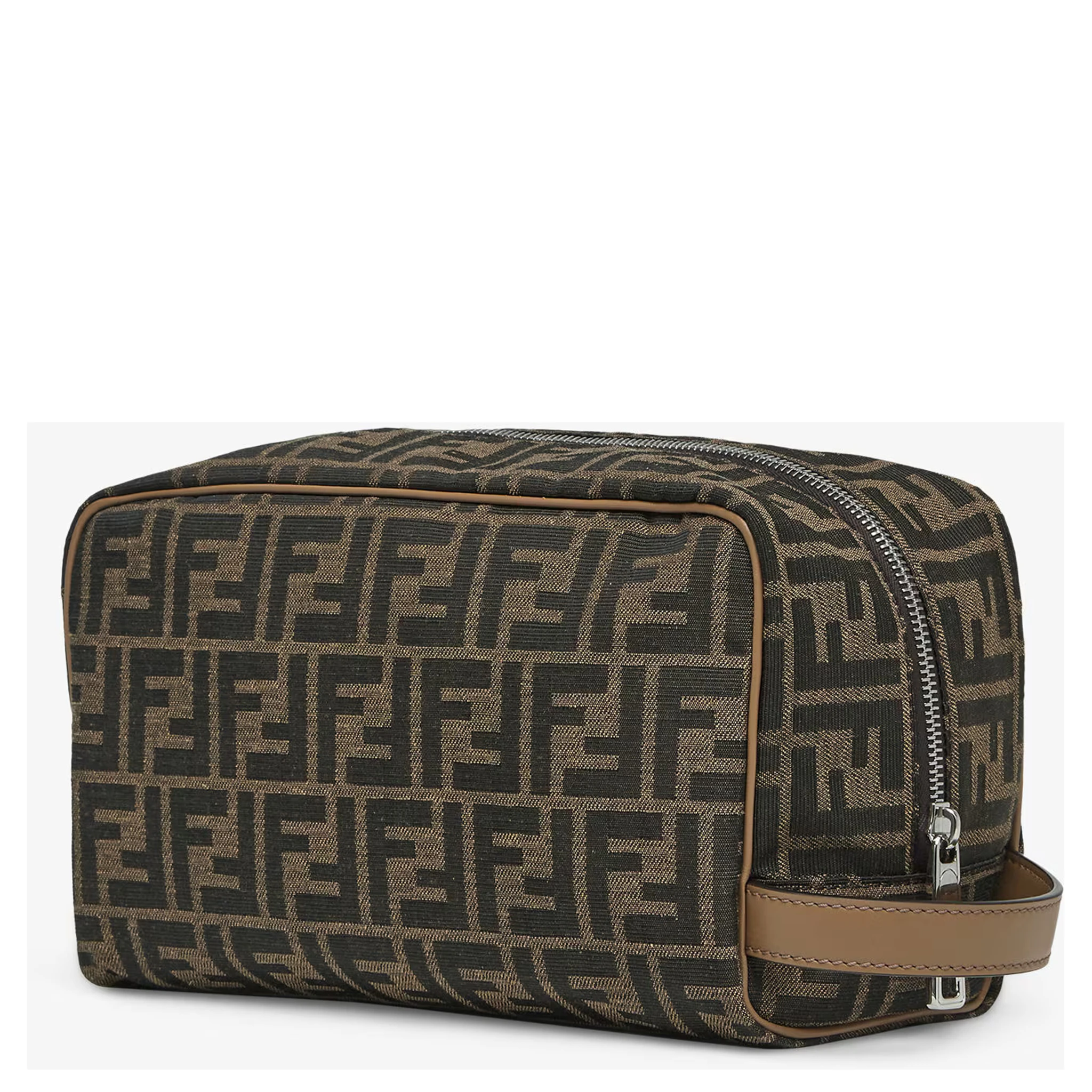 حقائب فندي.. بني