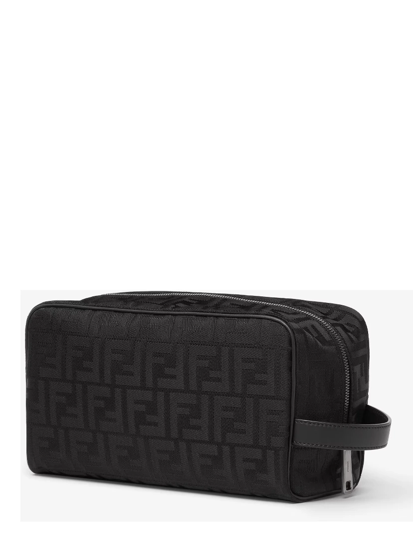 حقائب فندي.. أسود