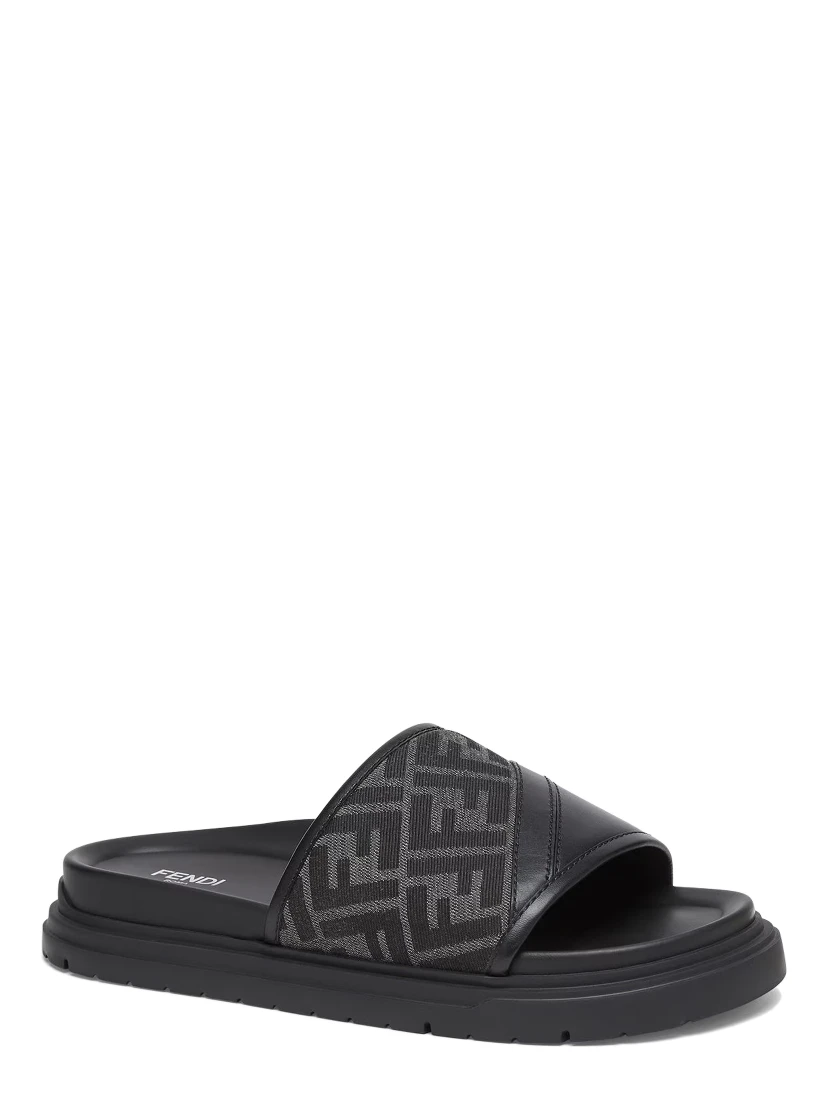 صندل فندي أسود