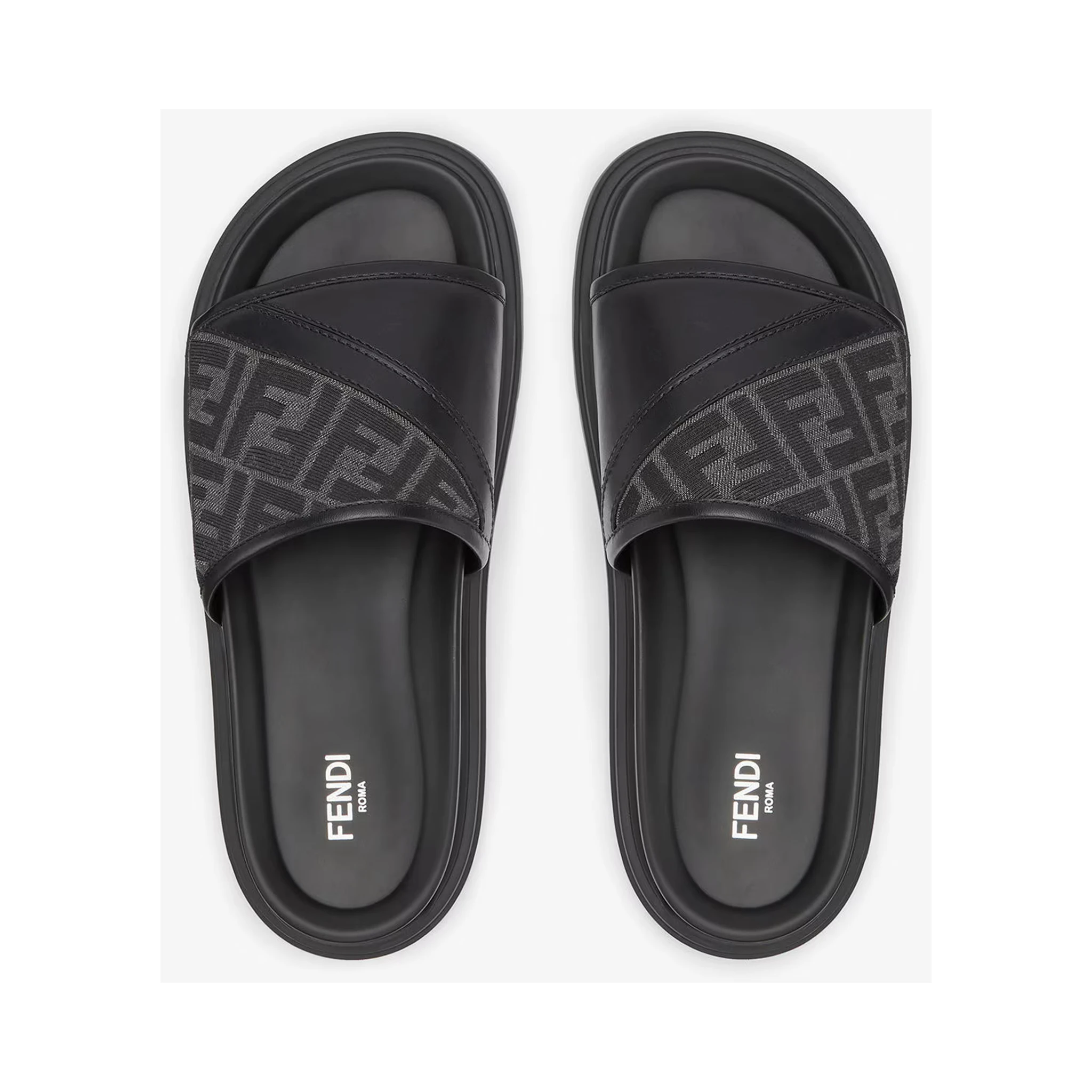 صندل فندي أسود