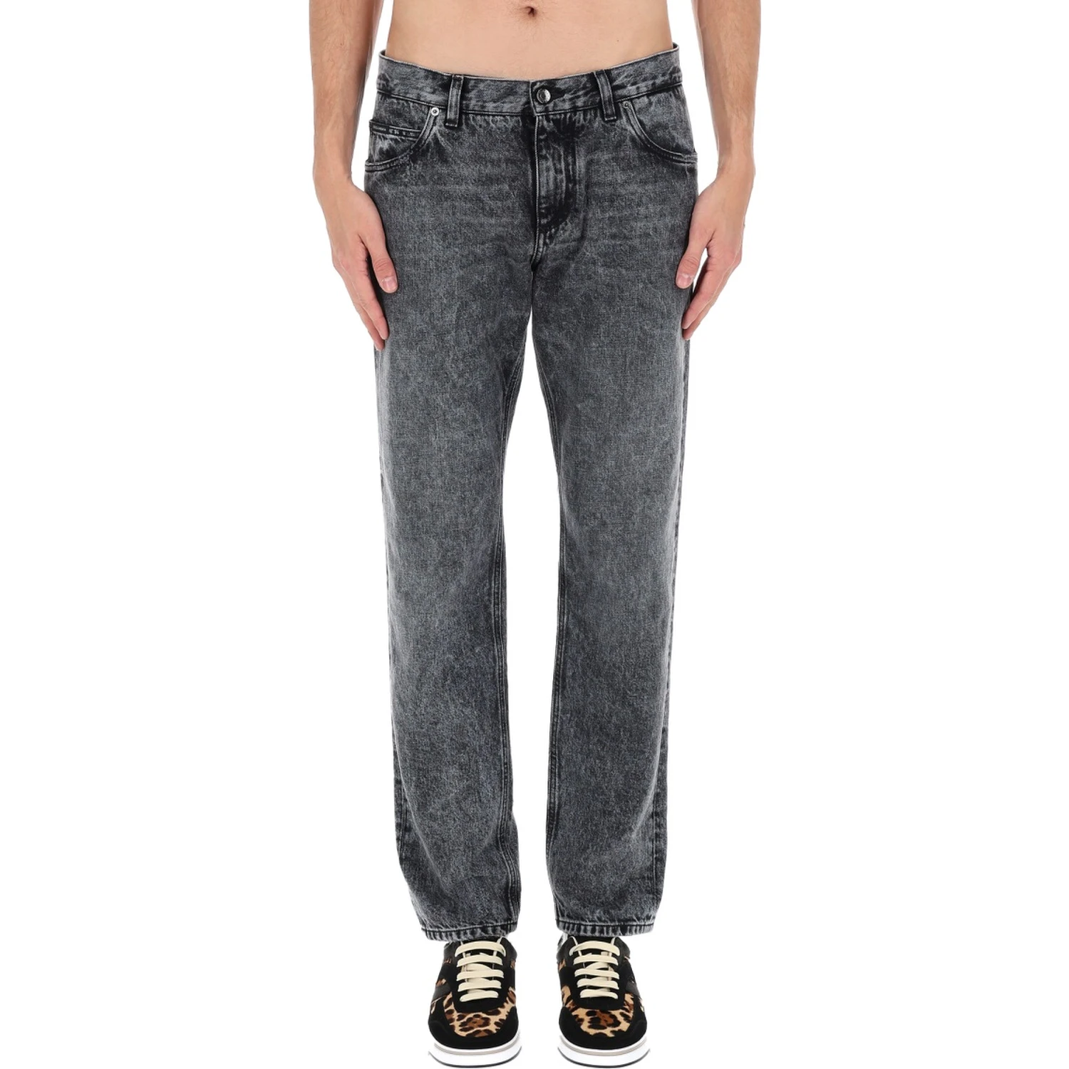 JEANS IN DENIM